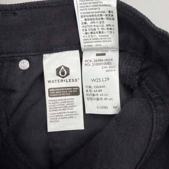 Levi's High Waisted Mom Jeans In Black Destructed Size 25 x 29 - Picture 8 of 10